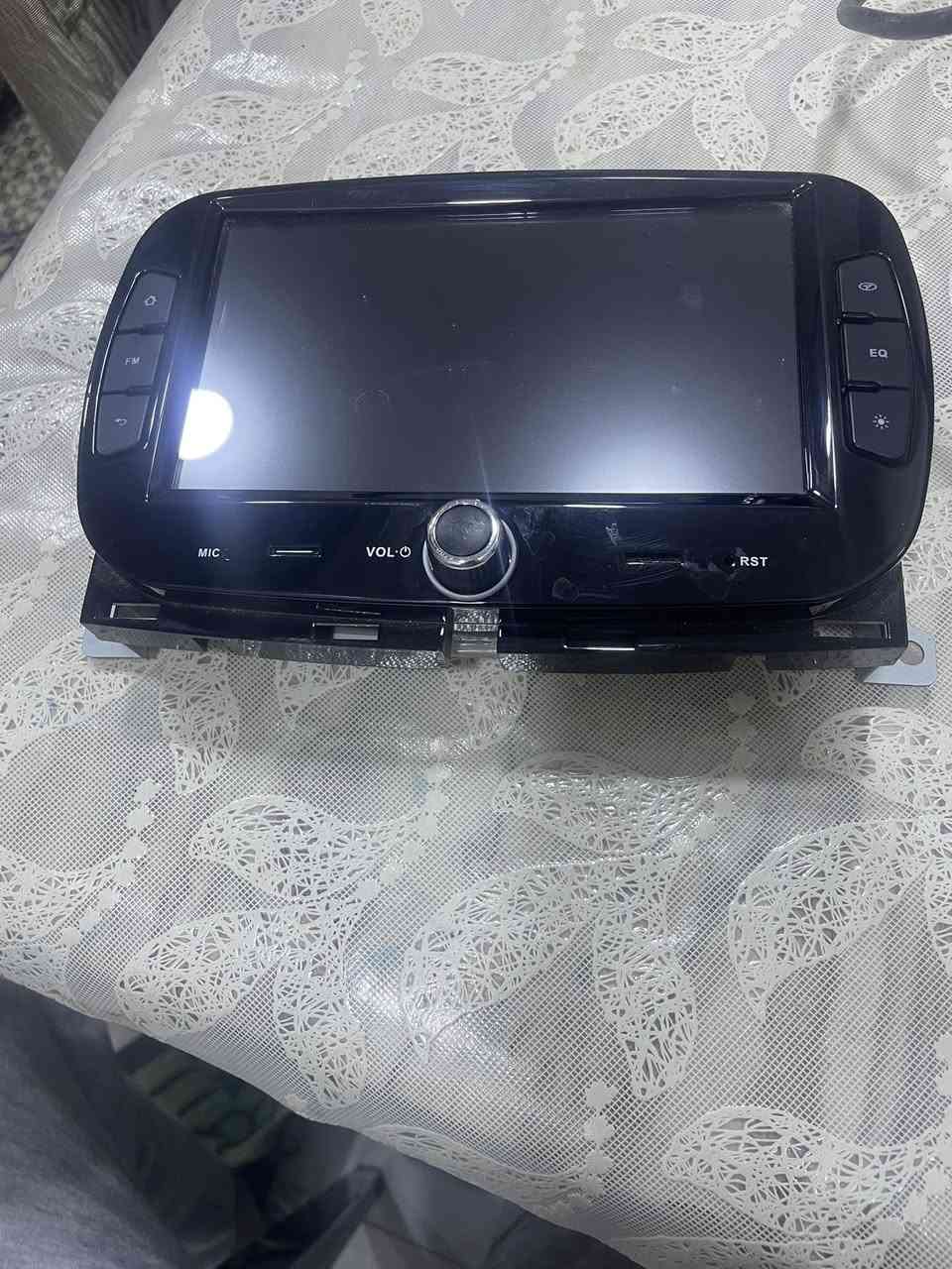 سلام عليكم خوان شاشا مال سياره كامله هيه وملحقاته بسعر مناسب ٥٠ وبيه مجال متواجد واتساب ***********
