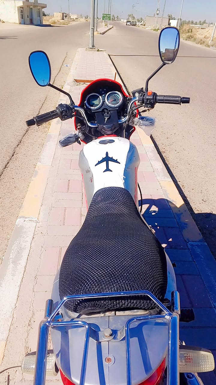 سلام عليكم دراجه ناريه لبيع موديل 2016 دراجه أحله من الصور تخم تأير كهرباء يأت كلهه شقاله ما بيهه اي نقص دراجه مال جناي سعر 475مكان رمادي جزيرت الخالديه البعبيد قرب قطعت ناحيت السلام رقم ***********
