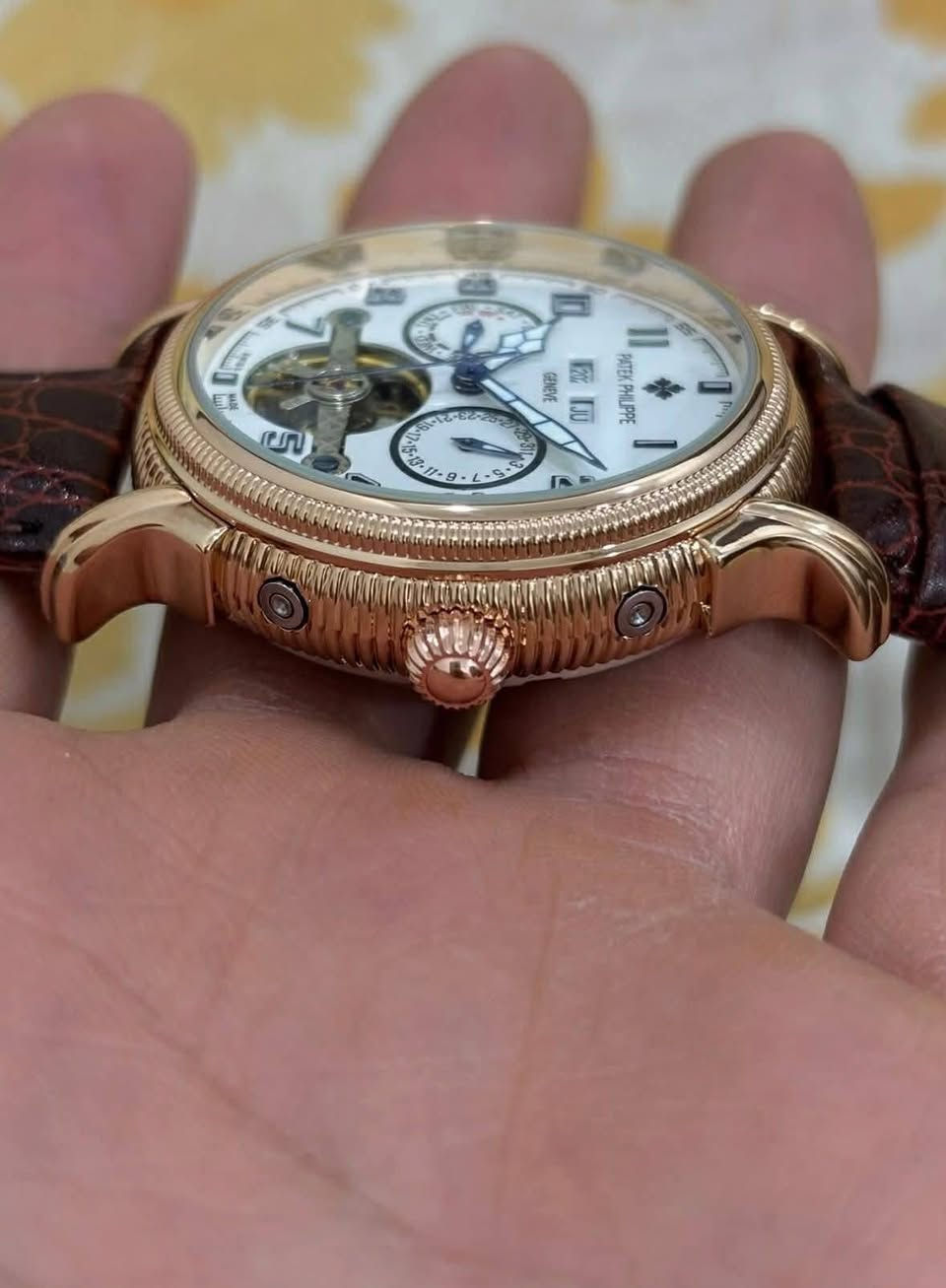 باتك فلب مال بالة موديل قديم وزنها ثقيل ضد الماء مكينتها اوتماتيك وتكويك تشتغل نظامين
غير مستخدمة نظافة ١٠٠٪؜ جديدة بالعلبة

قطر الساعة ٤٠ والسناتر شغالة كلها

السعر 75 الف مع التوصيل


**إذا كنت صاحب هذا الإعلان وتريد حذفه لأي سبب، رجاءا أرسل رسالة إلى الدعم الفني**