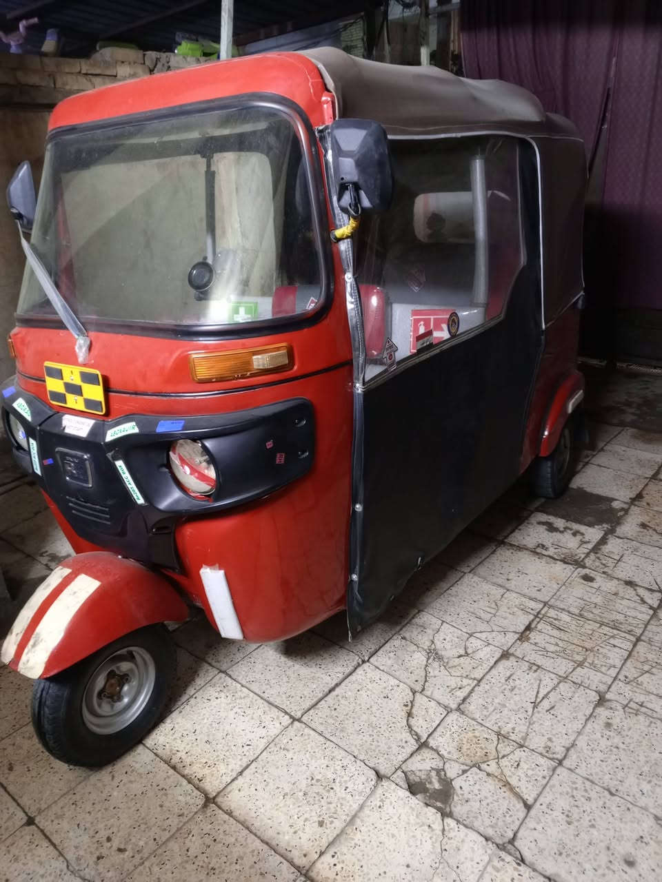 تكتك معمره موديل 18/طابه بل 19
مكينه 20 تكتك جاهزه الشارع كلشي بيهه جديد من تخم دبلات كهربايات من كلشي جاهزه سعر4/600 وبيهه مجال 
مكاني الحسينيه الراشديه ***********
