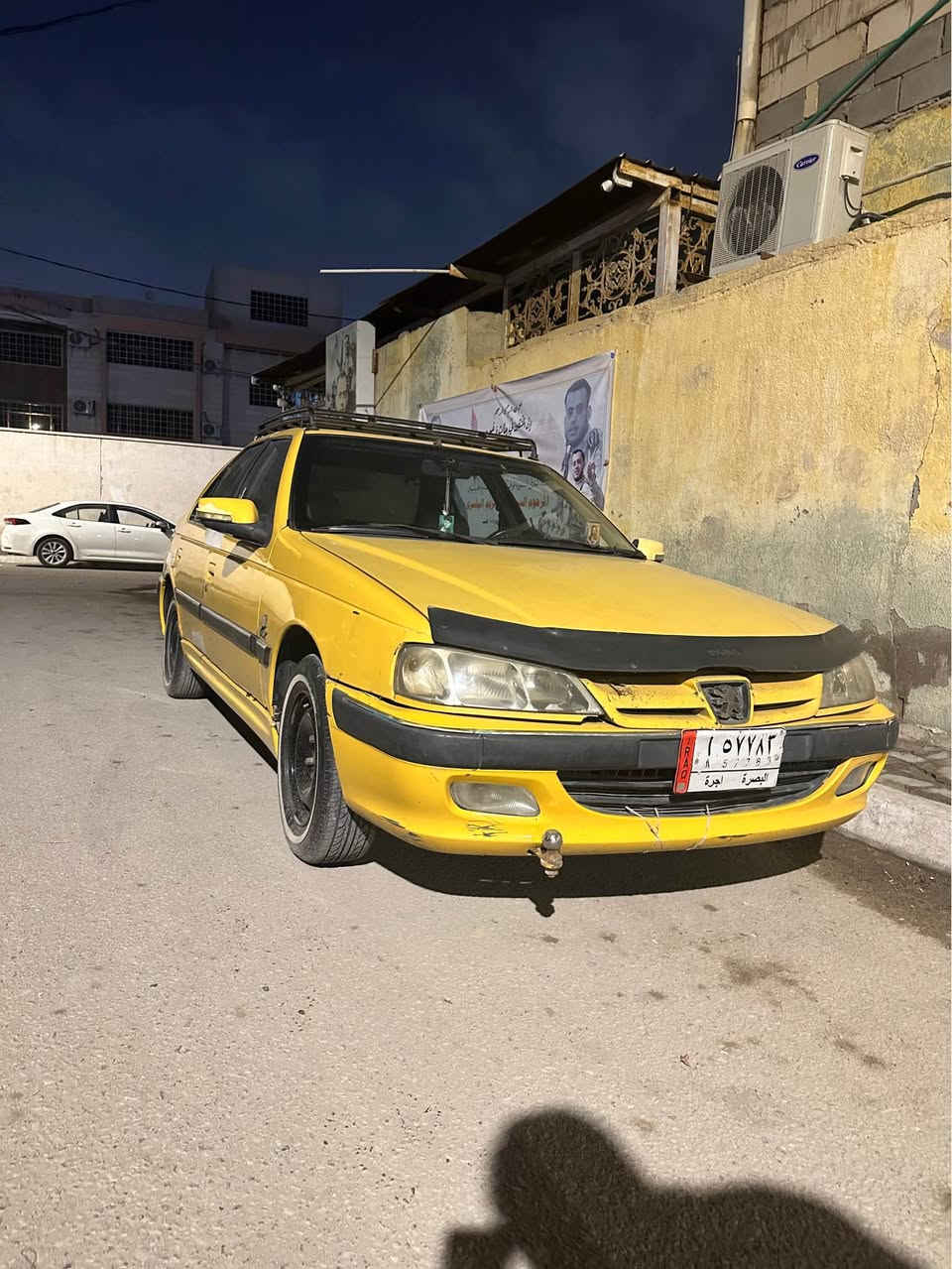 السلام عليكم بيجو 15 منتهيه سنويه سياره كفاله ضربه وتبديل بيهه تعمير دواير خلفي 
جاهزه كير تبريد كهربائيات كلهه كامله غرفتهه جديده ملاحظه المكينه كازكيت ابيع ع حالها  وراعيهه موجود بس ماندله 
*********** البصرة, العراق
