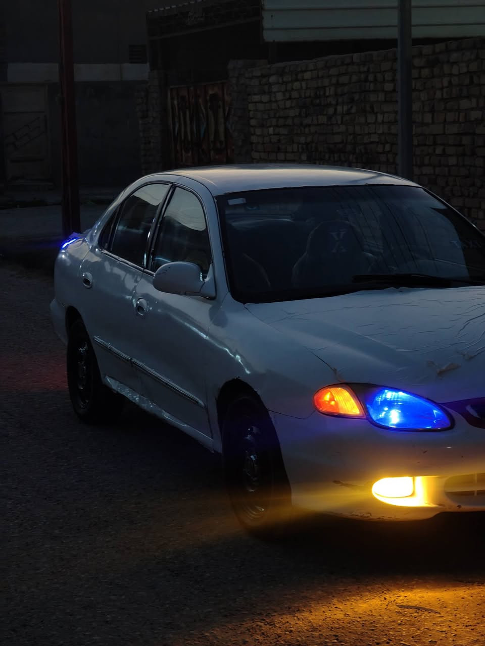 سلام عليكم النترا موديل 2000 للبيع رقم نكليزي مثنى بأسمي سنويه 2030 مداور ثاني يوم سياره محرك كير حداديه تايرات وياله قبل فترة شديتهن   و شواصي برانكيتات شرط كفاله الكشر شوف العين مكان سماوه  السعر اتصل او تفضل خاص واتساب ماكو مشكله ***********
