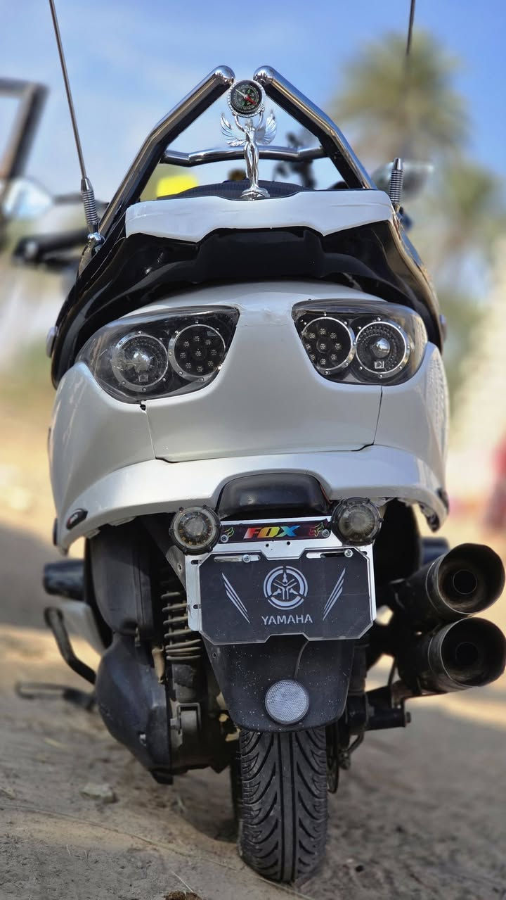 فورزه 08Fm  كامله المواصفات ما عايزه أي شي وكيل أوراق مليون و800وبيها مجال  راسلني او اتصل على الرقم ***********وبخدمتكم
 والحسين ما اطب تصليح دووم
