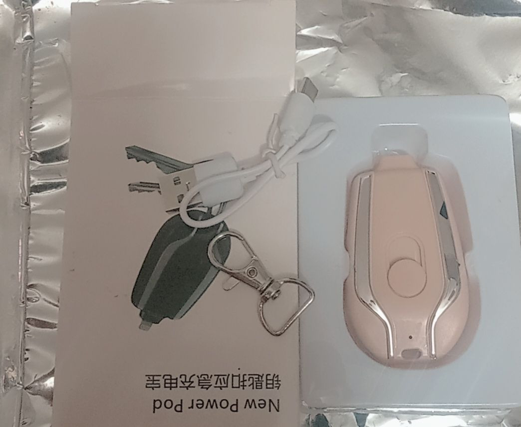 بور شحن وسماعات بجهاز واحد
باور شحن على شكل بصمه
موجود توصيل


**إذا كنت صاحب هذا الإعلان وتريد حذفه لأي سبب، رجاءا أرسل رسالة إلى الدعم الفني**