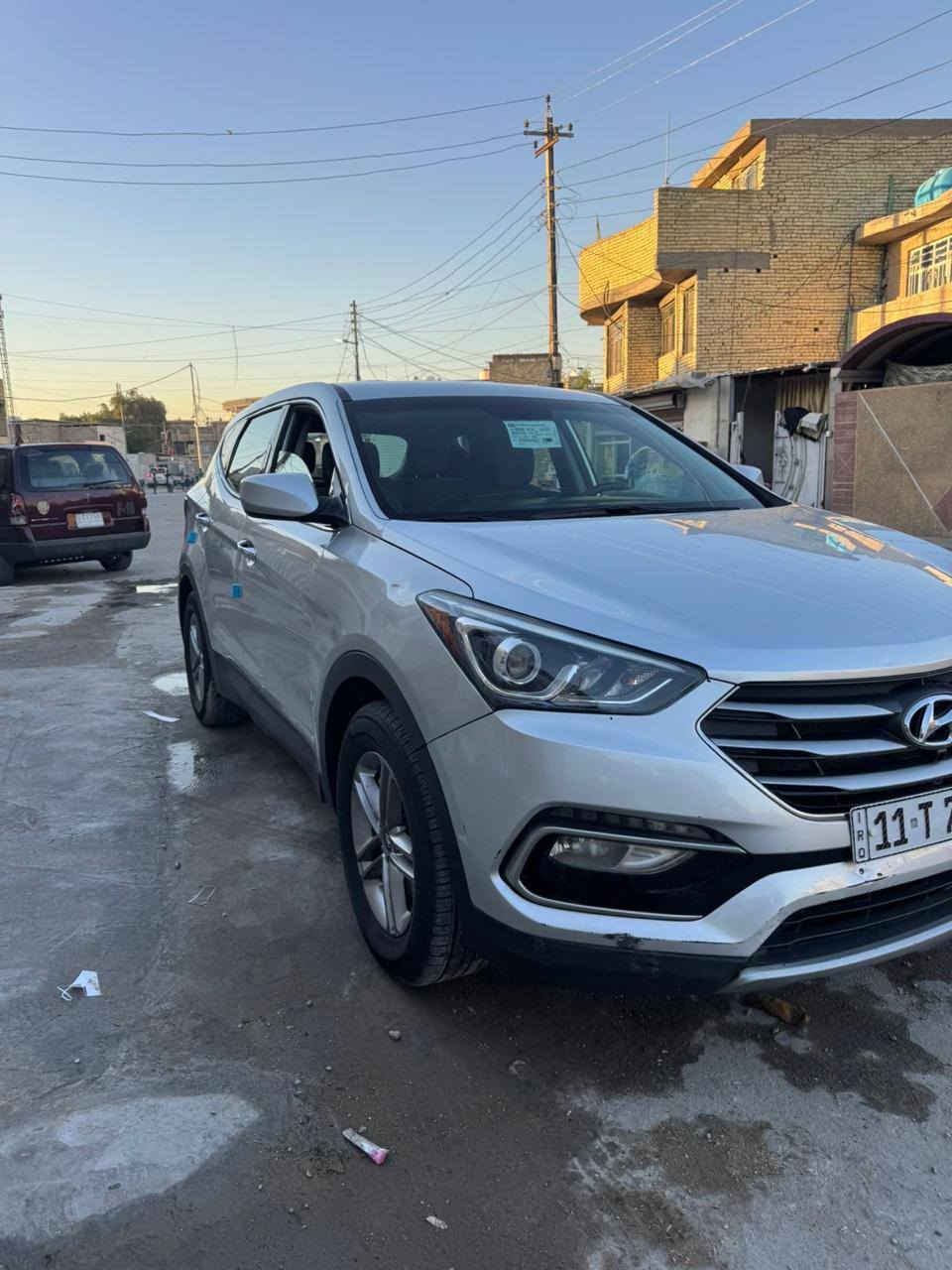 سنتافي للبيع موديل 2017 وارد امريكي حادثها شخط بين البابين صدر والخلفي بيها صبغ بجيهه الصدر والباقي مكفول دواخلها مكفوله مكيه وكير وصدر امامي وخلفي جديد تخم تاير جديد سنويه 2030 تبريد تتفئه رقم بغداد الدولي الجديد السياره جاهزه وجديده السعر 134  الاستفسار على الرقم *********** عنوان بغداد البلديات
