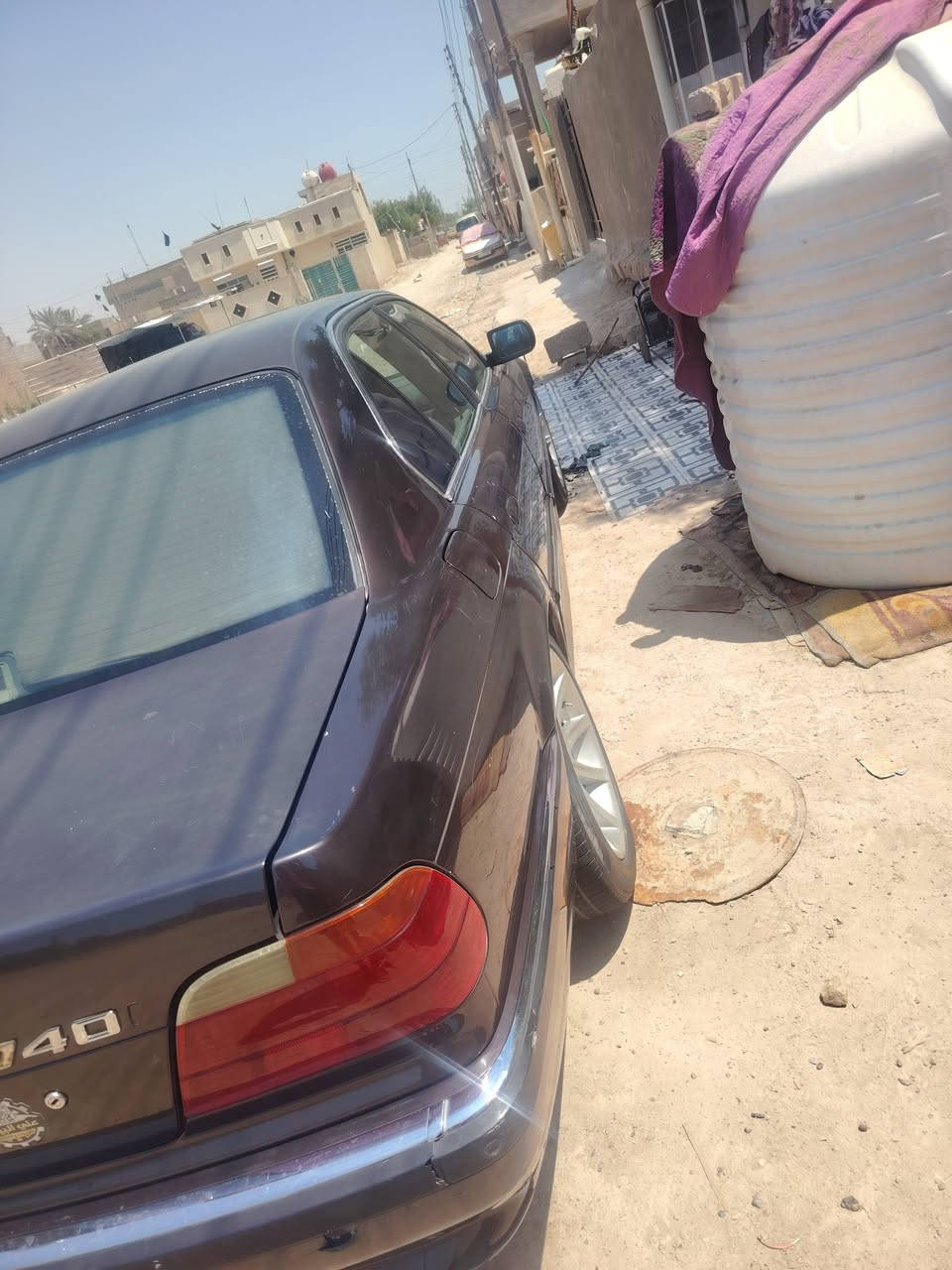 السلام عليكم بي ام 740 موديل ٩٦ محدث 2000سياره بدون حادث كير مكينه تبريد كلها كفاله كهربائيات كلها شغاله عارضها ٨٠ وبيها مجال مكاني بغداد قرب بسمايه وذا مراوس بتكسي عادي ***********
