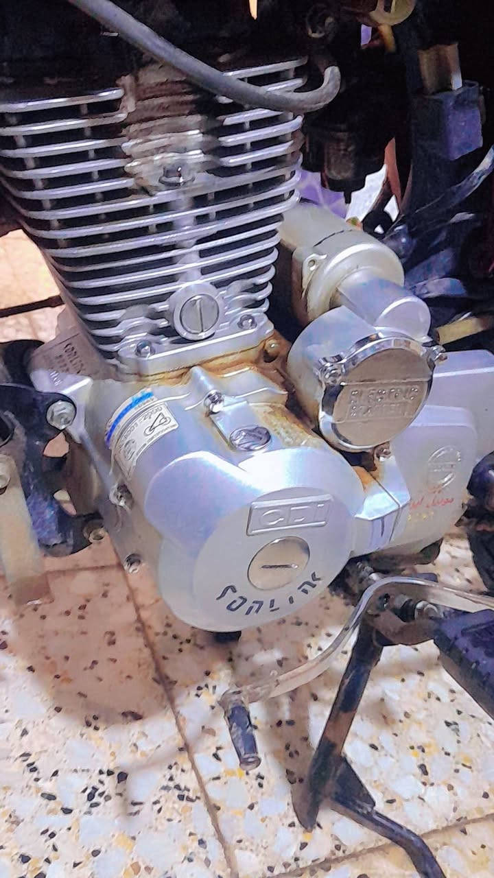 السلام عليكم
دراجه ايراني للبيع 2023
دراجه خير من الله نضيفه 
ما ناقصها اي شي كلها شغاله
مكاني واسط صويره 
السعر 550 وبيها مجال
للاستفسار ع الرقم 
***********
