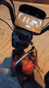 باسكل شحن ابيعك البطاريات ١٠٠ بل ١٠٠ كله شغال 
فقط الباسكل طك الشاصي لحمته وطك يمشيك عادي بس هادل سعره ١٥٠ مكاني نجف‏‪***********‬‏
