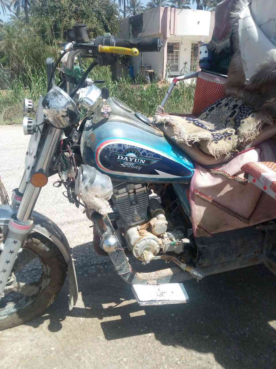 سلام عليكم شباب ستوته للبيع دايون موديل 18اوراق اصولي مكينه 24جديده مكفولة كفاله عام السعر مليون وميتين وبيه مجال الشراي يتصل وبيه خير ويدلل العنوان طوريج وهذا رقمي للتواصل ***********
