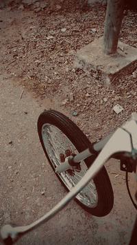 للبيع موديله 2025والسعر 650وبيه مجال اتصال***********
