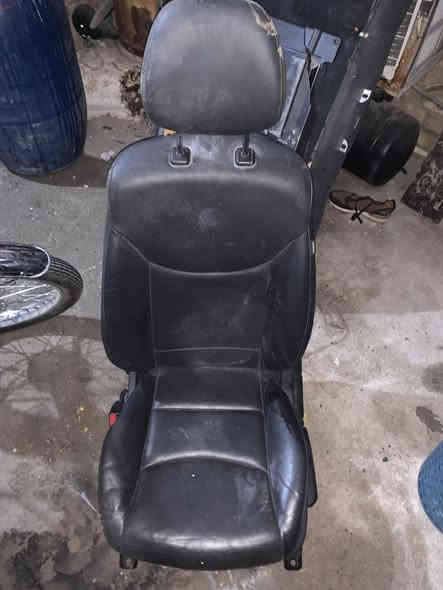 بك لايت هونداي أيونيك ٥   وكشن سايق  هونداي وكشن خلفي بس ضهر  كلمن وسعره تعال خاص او تصل عله الرقم ***********
