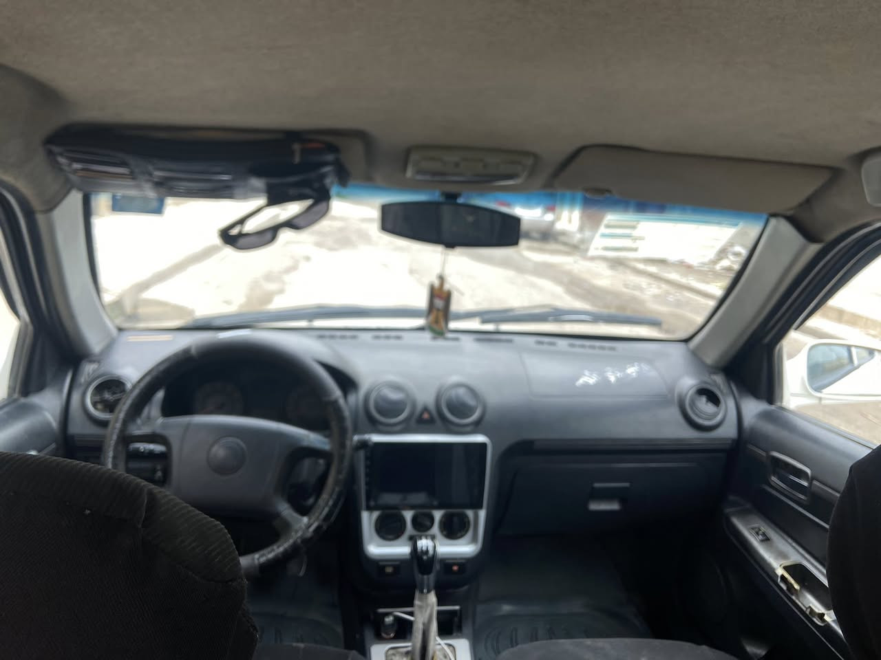 السلام عليكم 
سي كي للبيع 2013 كص حديثه 
نينوى رقم انكليزي 
اني شرعي 
شرط التحويل فقط 
كير محرك شرط 
تدفئة شرط 
تبريد شرط بس شوي منقص غاز 
كهربايات كلها شغاله 
دواير خلفيه صبغ 
بيها طخه جامله اليمين امامي 
باب النفر الامامي بي صبغ 
سعر 48 بيها مجال جداً قليل 
موصل ايسر 
للاتصال /***********
