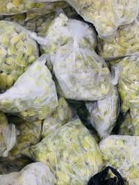 2 اكياس ب 5  توصيل مجانآ 07808929433