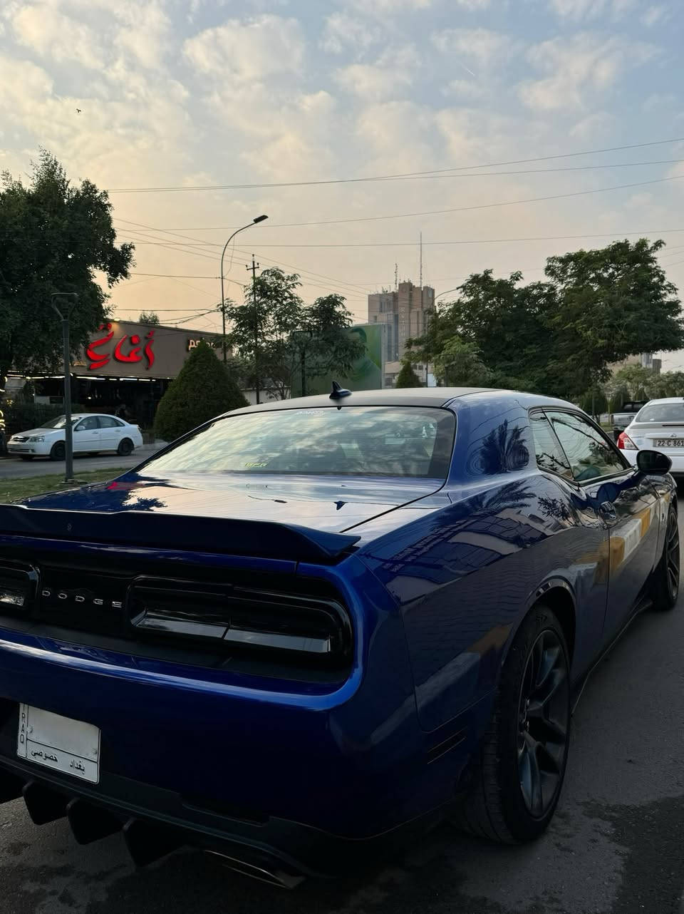 السلام عليكم 
Dodge Challenger Scat Pack 2021 🐝
دودج جالنجر 2021 سكات باك 2021 
ماشية : 43,000 Km
شاشة كبيرة ، كشن كهرباء ، تدفئة كشن وستيرنك 
وباقي المواصفات العادية المعروفة للجالنجر 
السيارة مناقصها شي .
حادث امريكا خلفي جاملغات وصندوق ، وخشم جاملغ السايق بي دكره بسيطة ايرباك الامامي طاك . 
21,800$
السعر مناسب لليدور سكات نظيفة 
مكان السيارة بغداد - كراده
للتواصل والاستفسار واتس اب  : ***********
