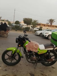 دايون شان جان للبيع السعر 800 قفل دراجه نضيفه برغي ما مفتوح بيها اوراق...