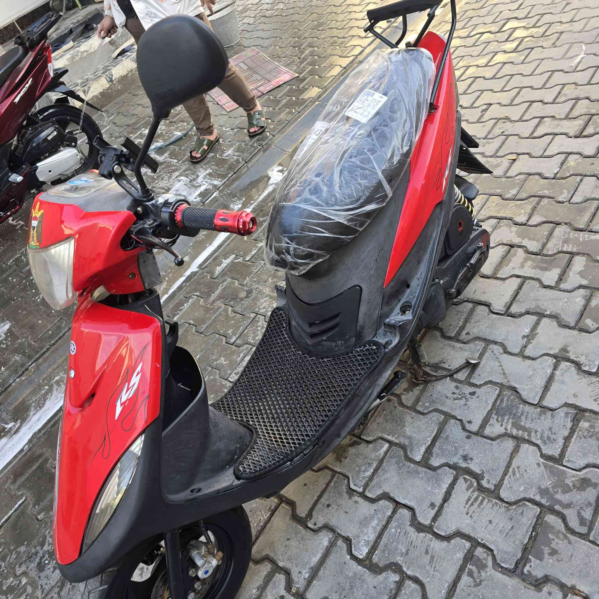 سلام عليكم....
دراجة ماكس عدله 🛵 للبيع
دراجة شلعه معدل كهربائيات كلهه شغاله 
دراجة جديده بلاديه 
أي نقص مابيهة
دبل رياضي 
الدراجه مكفوله سرقه ومكينه 
منفيس موجود مالتهه
العنوان بغداد /حي القاهره 
 الاستفسار الاتصال على الرقم 📞***********
