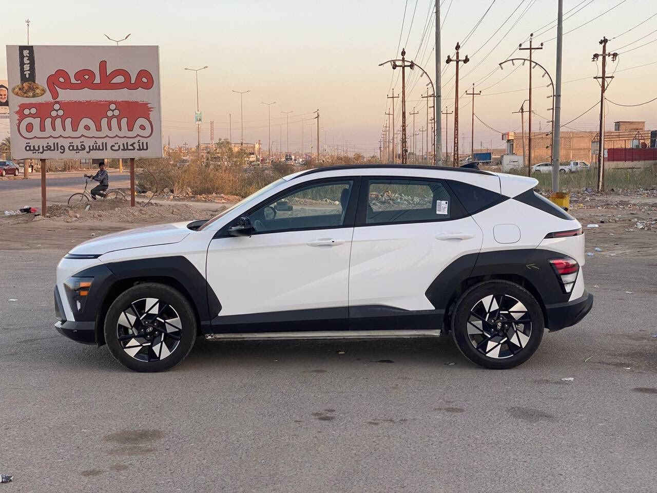 كونا مديل 25 ماشيا 7 الف وارد امريكي مراسله على ارقم *********** رقم واسط شهداء السعر 135
