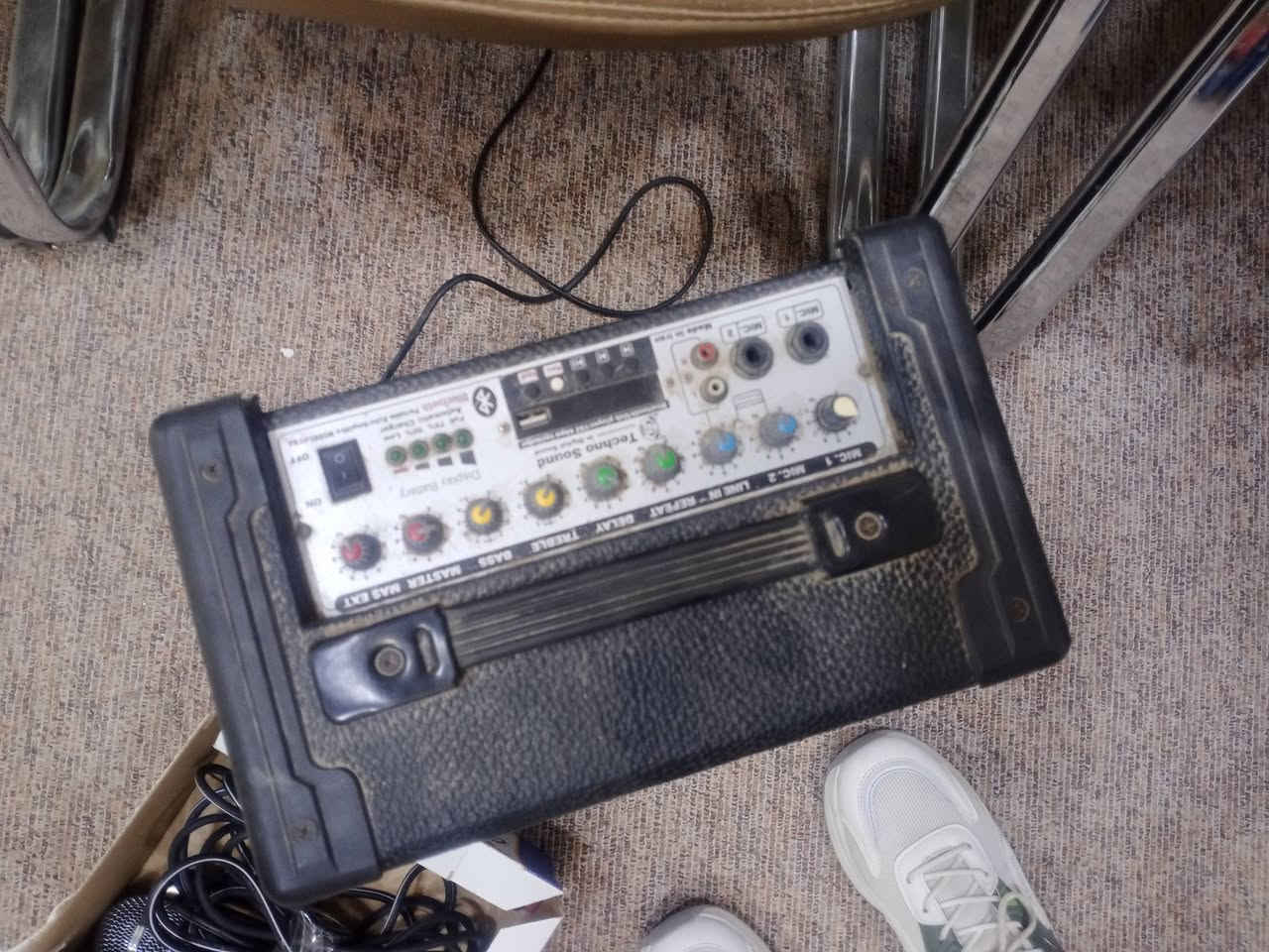 سماعه نضيفه كلش للبيع هي ومايكه الاتصال على الرقم 
‏‪***********‬‏
