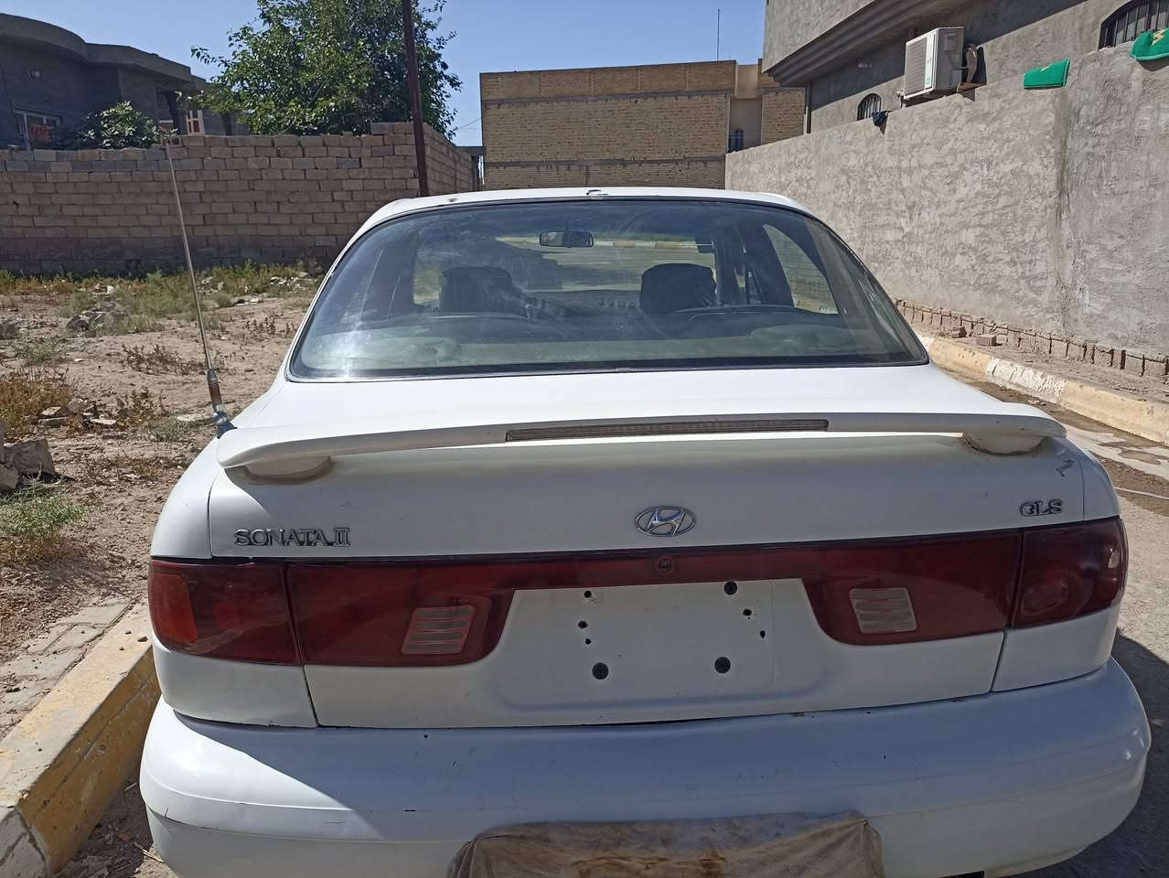 سوناتا تو موديل ٩٤رقم بغداد سنويه ٢٨ صدر إمامي خلفي مكفول محرك حجم ٢٠٠٠وكير عادي مكفول تدفئه تبريد شغال سياره مال بي ت جاهزه..سعرها ٤٣و بيها مجال مكان السيارة..الانبار فلوجة ..رقم التلفون 
***********
