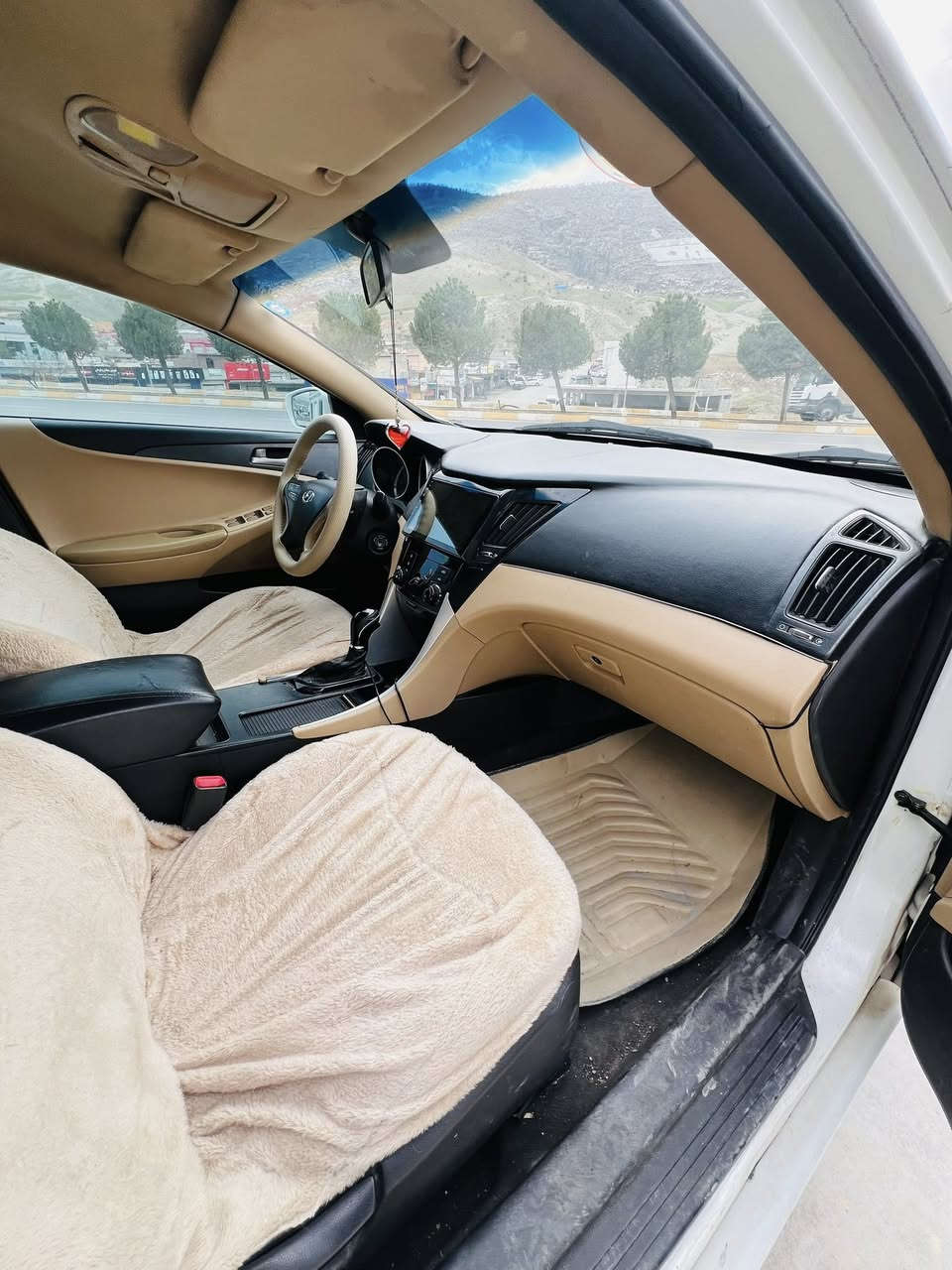 سوناتا موديل 2013 خلجي ناوزةرد فول فول تةنها سيلاتنية مةكينة دوش مةرغو  بي بوياغ تةنها شوين موسةكاني بوياغة سفر 🧳 قةپوقؤيش بةشةرت  كيرو مةكينة  توندو تولي هةمووي بةشةرت سعري ٥٦$ معامةلة ***********
