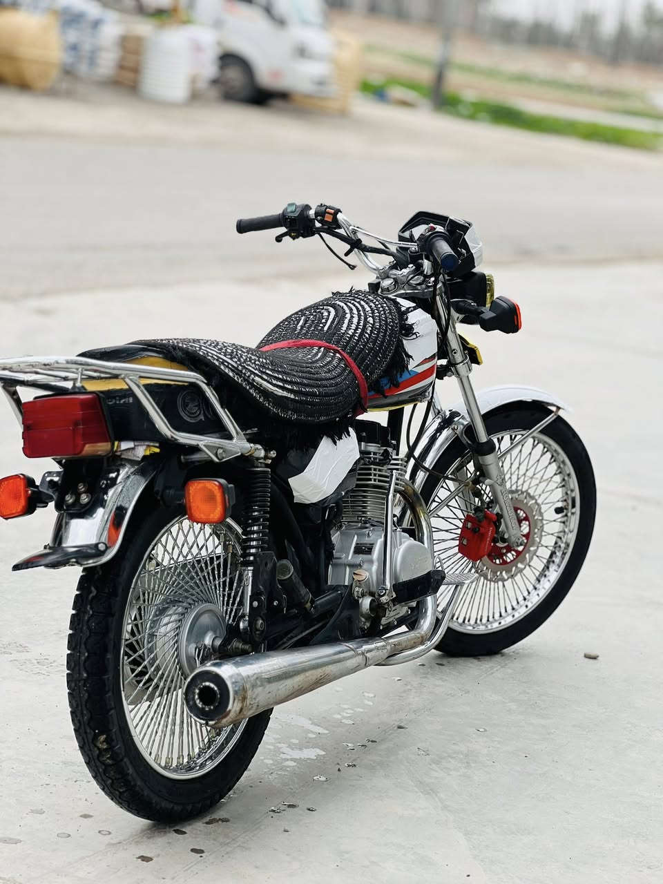 للبيع
نامي برو محسن 2023 اوراق دراجه كل عيب مابي السعر 475 وبي مجال مكاني ديالى خانقين داره كوناره رقم ***********
