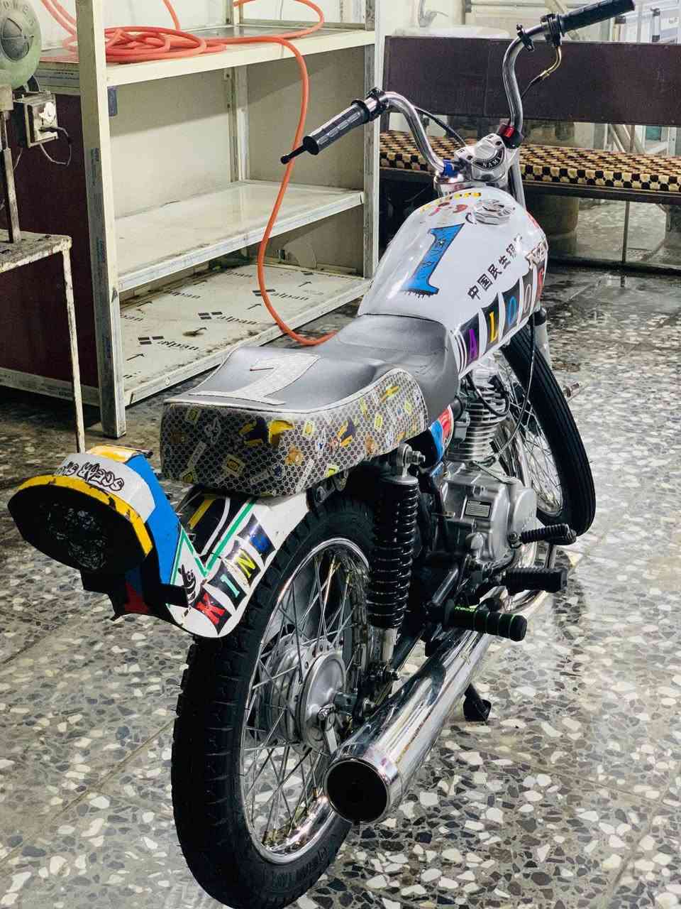 سلام عليكم حبايب ماطور للبيع اوراق اصولي كبل بسمك الشراي اهلاً وسهلاً المو شراي لايتعبني ويدخل يسوي لواته رجائن هاذا الماطور كبال عينك شاصي 14 والباقي كله تعميره جديده الي تعجبه يتفضل خاص او تصال هاذا لرقم ***********
