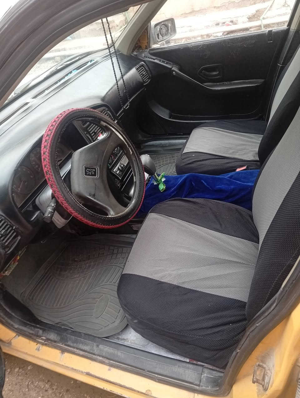 سلام عليكم بيجو روا للبيع كير محرك مكفول  نوع المحرك تيوته بعد معروف محور اوتوماتيك رقم نجف تحويل مباشر السعر 20ورقه وبيهه مجال قليل سياره شغل وطلع وين متريد ***********
