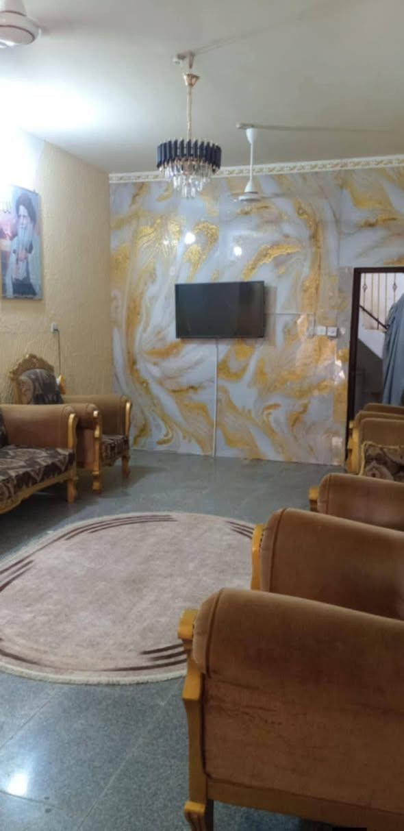 دار البيع مساحه 190 متر خدمات كهرباء ماء مجاري رصيف  وتبليط منطقه سبع قصور شارع أبو علي قرب حسينيه ال هاشم ثاني بيت عن الشارع
التفاصيل البيت بالمنشور
التواصل الاتصال علئ رقم ***********
