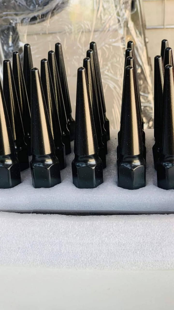 ستدات طلقه جدد
يرهم جارجر جالنجر اوباما جيب

العدد ٢٠ ستد مع لقمة فتح وشد خاصة

متوفر لونين اسود واحمر

السعر 35 الف

***********

العنوان سليمانية وموجود توصيل
