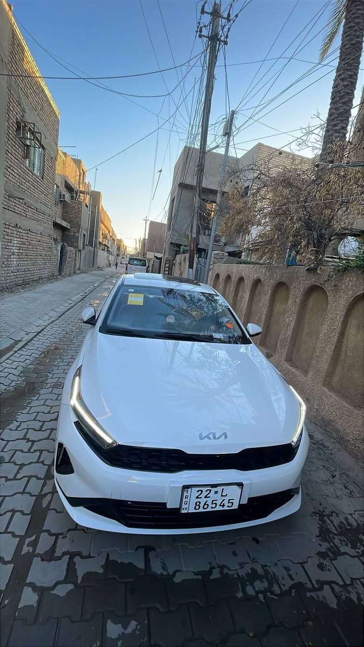 السلام عليكم 
بيع او مراوس 
K3 موديل 2022 مكفوله كفاله حته الدعاميات
فقط شكم رصعه بسيطه مال حصو مال شارع سونار السياره بلمنشور
فتحه
شحن واير لايس
بصمه 
كشنات جلد 
لد امامي خلفي 
لايت زنون
مانع انزلاق
تبريد قطعتين
شاشه جبيره 
لايت ماطور 
اشاير بلمري
السياره رقم اربيل الجديد بسمنه تحويل او وكاله 
السعر 135 وبيها مجال بسيط جدآ
العنوان بغداد الشرطه 4 
***********
