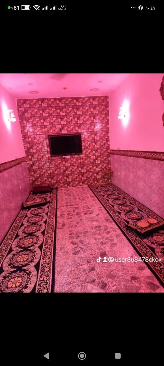 السلام عليكم من رخصت لادمن تم إعادة النشر بسبب الوعود الكاذبة بيت للبيع  المساحه 164 متر طابق ونصف بناء حديث 2023 خدمات كامله من كهرباء دفن واناره  ومي وانترنت وطني ومجاري وتبليط  كله جديد العنوان الفضيليه قريب عل حي الرئاسه المعلمين شارع البديرات  📍📍السعر مناسب جدا 📍📍
ملاحظه البيت طابوو ملك صرف يعني سند مستقل   استفسار  
 ***********
