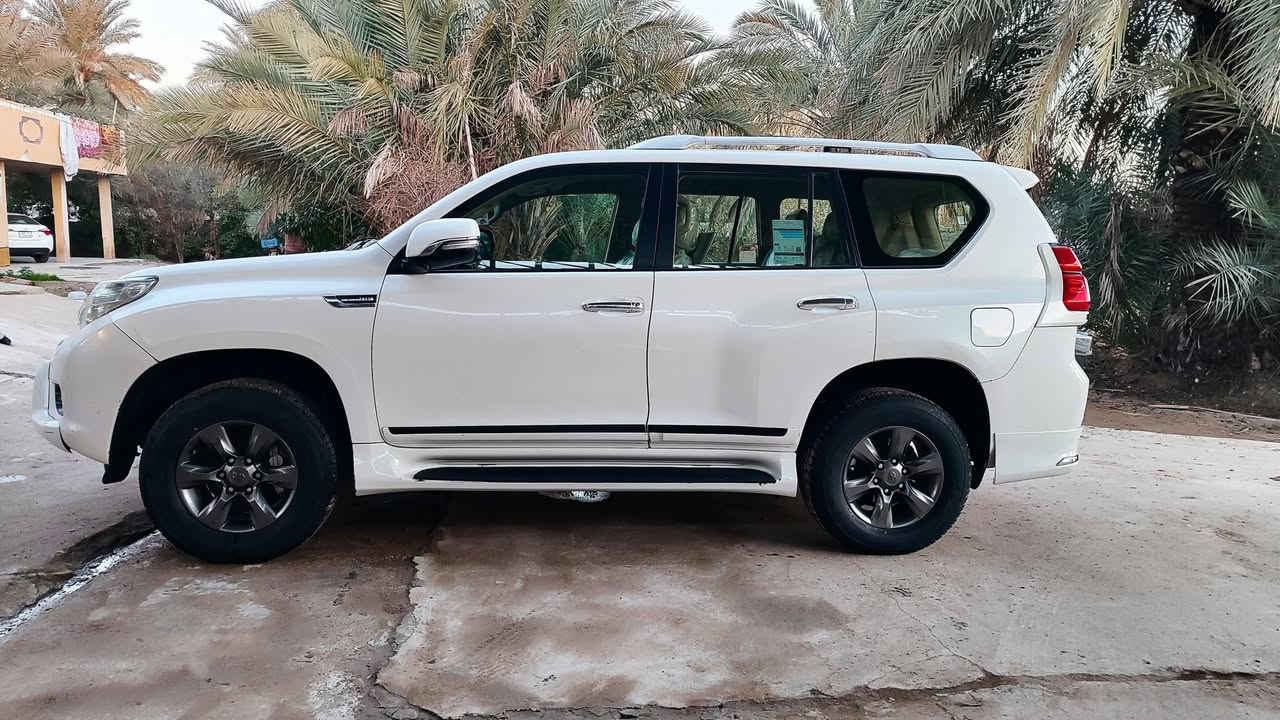 السلام عليكم ورحمة الله 
برادو للبيع السعر (٢٠٥)#
 موديل 2010 
محرك ( 4 ) سلندر ( 27000 )
لون ابيض رقم بغداد الماني والهزة صارلهة بحدود الشهرين من سويتهة 
محرك بي تبخير  وگير خير من الله 
سنوية بأسمي جديدة لل2028 شهر السابع
رقم انكليزي الجديد 
والهيكل حسب السونار المرفق بالصور 
٧ راكب
٣ قطع تبريد (ثلج) 
 داخل صاج شاشة كبيرة
تحكم ستيرن جهتين
بصمتين وتشغيل عن بعد 
تصعيد وتنزيل الجام مع السويچ
كاميرا خلفية
باتري جديد 
منضومة غاز تانكي ابو ال ١٠٠
جان بيهة بجم مال 17  ما قبلوا بي بالهزة فشديت القديمات 
العنوان : ديالى /هبهب/قرية تتن
الهاتف : ***********
