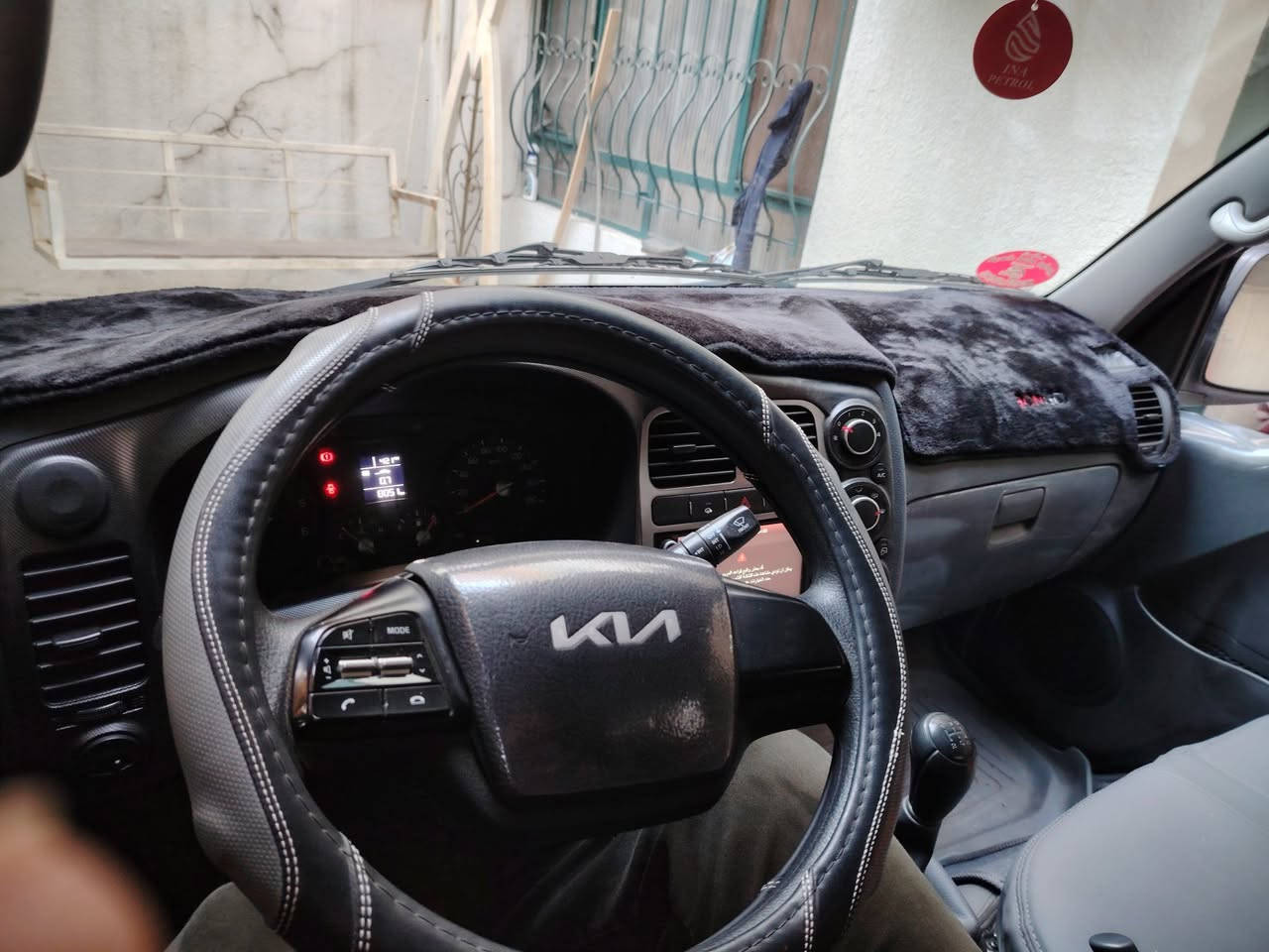 كيا حمل ٢٧٠٠ موديل ٢٠٢٥ ماشيه ٨الاف باسمي تحويل شرط جديده للاستفسار الاتصال على *********** او ***********  مكان موصل الايسر السعر ١٨٥
