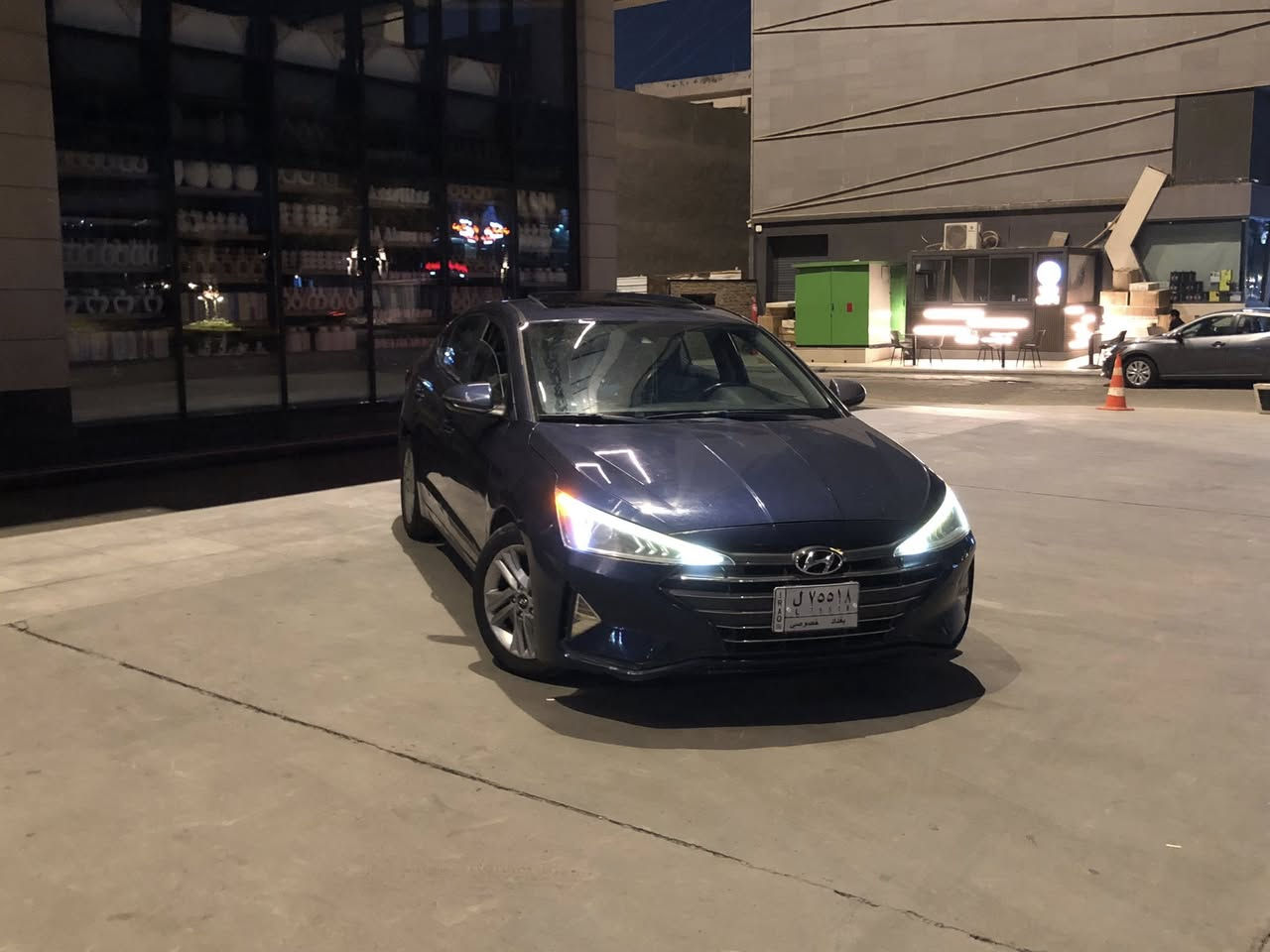 السلام عليكم النترا موديل ٢٠١٩ فول موصفات حادث السياره مثل مواضح بل الصور جاملغ خلفي وشويه من الصندوك 
بجم كبس رقم الجديد تحويل ثاني يوم السعر ١٣٨وبيه مجال 
***********
