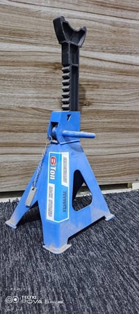 تكم هاوزن عدد ٢ الوزن ٦ طن  جديد غير مستخدم  ب٣٥ الف  مكاني بغداد حي ا...