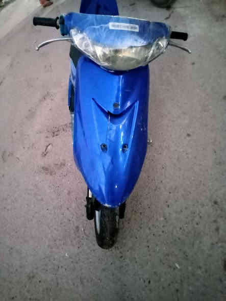 دراجه عصفوريه كامله ولا نقص مكان الحريه السعر 150 رقم الهاتف***********
