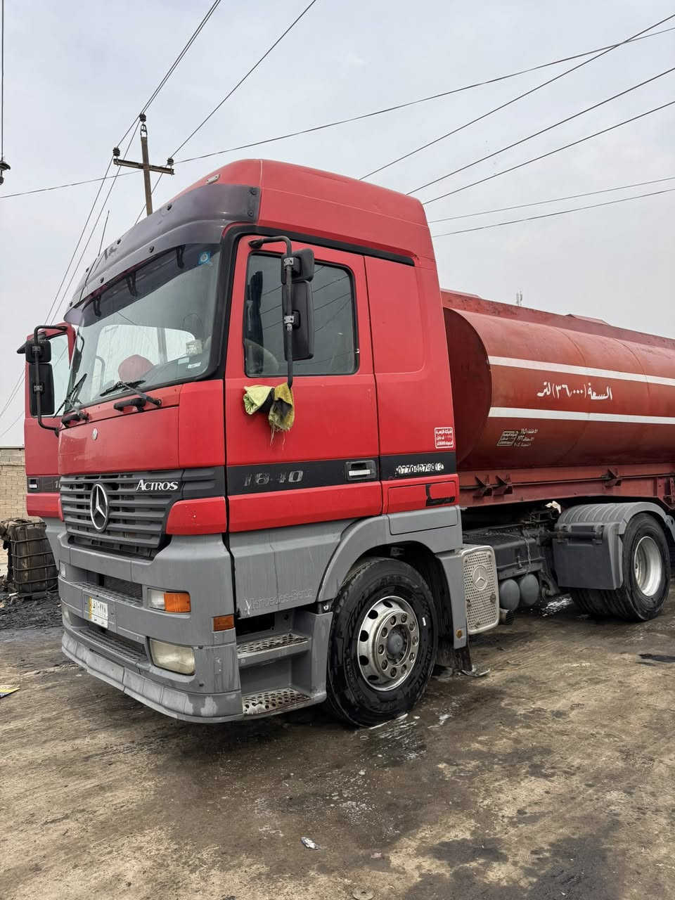 السلام عليكم الفينينه مديل 2000 للبيع سياره جاهزه شغاله علئ الخط رتايدر شغال سنويه لحد 28 تكيال بعد سنه. مكان السياره ميسان

***********
