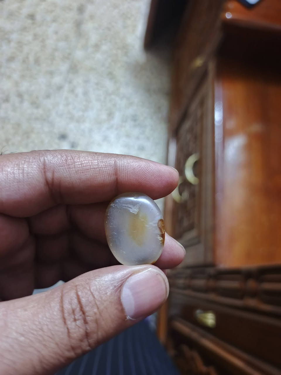 أحجار يمانية قديم
مع حجر عين الهر للتواصل وتساب متوفر توصيل ***********
  السعر دزه إلي تريده خاص ونطيك سعرها
