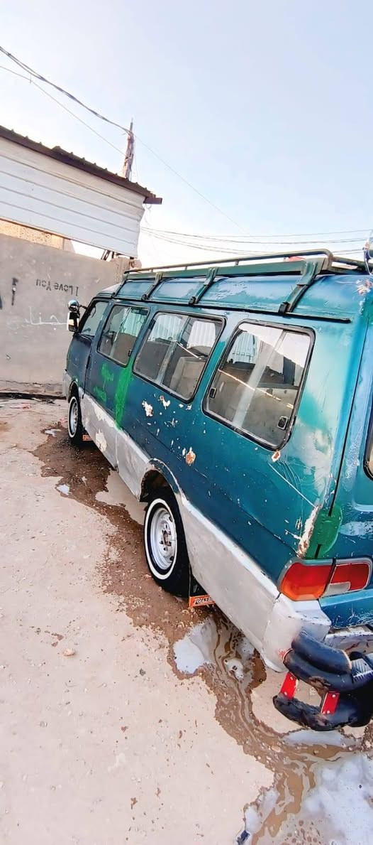 سلام عليكم كيه اسيه للبيع موديل ٩٥مكينه او كير او اكسن خير من الله شواصي او حداديه كله جديد تخم تاير جديد باتري جديد كهربائية كله جديد راعيه موجود امصفره هيه او مرور وصل خط او بحث دجيد المكان حله نادر الثالثه التواصل معه الرقم ***********
