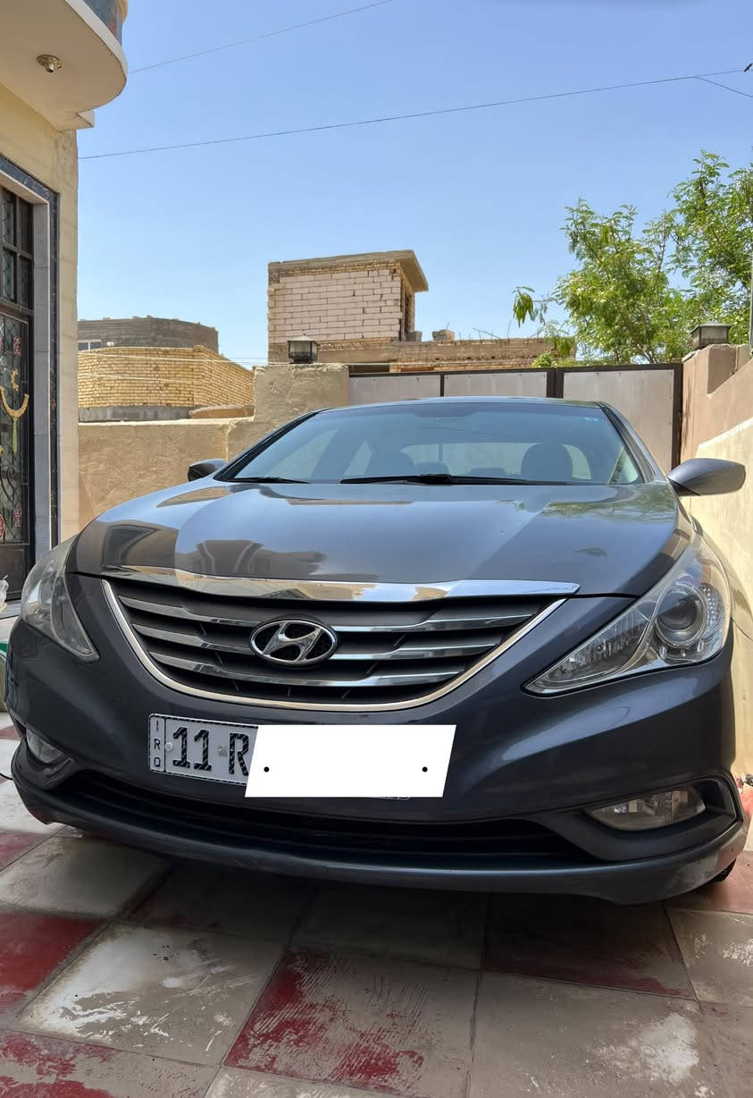سوناتا ٢٠١٣ رقم بغداد سنويه جديده مكانها بابل سعر ١٠٠ وبيها مجال السونار بالصور *********** واتساب
