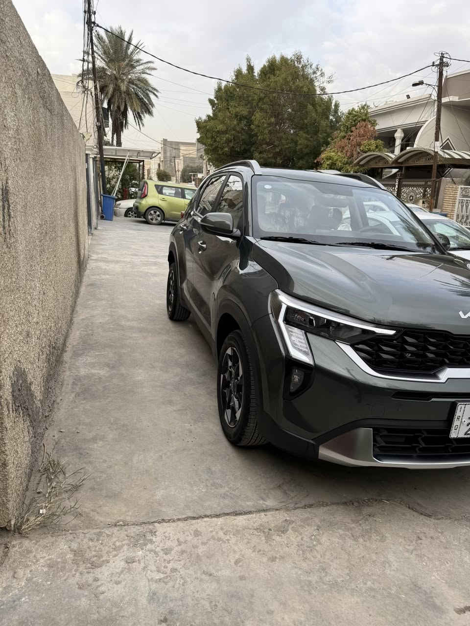 كيا سونيت موديل 2025 خليجي أرقام بغداد ضمان الشركة الدولية 5سنوات او 100000كيلو متر مع سنة ضمان صيانة مجانية. حالياً ماشيه اربعه الاف( 4000) وشويه قابله للزياده / لون زيتوني / رقم بغداد ، سعره 161$ العنوان بغداد/ الكرخ ( ***********)
