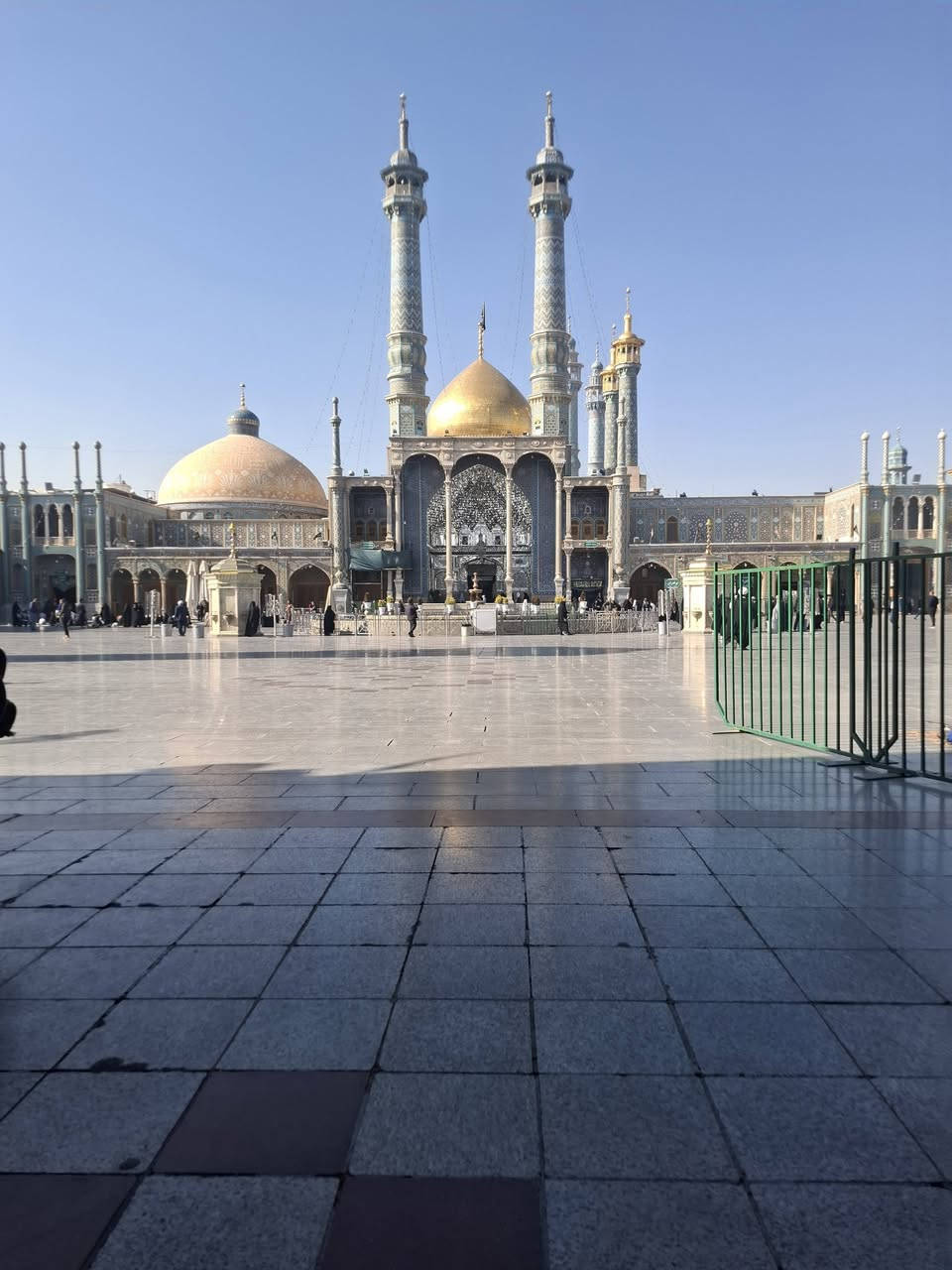 بسم الله الرحمن الرحيم 
تنطلق حملتنا ابري الئ  ايران 
تزامنا مع استشهاد سيدي ومولاي الامام جعفر الصادق عليه السلام 
الانطلاقة قبل خمس ايام من الشهاده 
مرورا بسيدي ومولاتي فاطمه المعصومه عليها السلام
 وبعد الحركه الى مشهد واحياء الذكرى 
خمس ليالي في مشهد وثلاثه في قم ذهاب واياب  
مع كافه مزارات قم ومشهد ونيشابور 
بتكلمه للسفر الواحد 150 الف دينار  تشمل 
السكن في فنادق جيده وقريبه  ثنائ ثلاثي ورباعي وخماسي
 ونقل باصات حديثه رجال اعمال 
من يرغب التسجيل مراسلت صفحتنا او اتصال ع الأرقام الموجود
*********** عمار  الحسيني 
من يرغب جلب جواز سفره غير نافذ وبشرط لاتقل مده النفاذ ع سته أشهر 
 مكتب بركات القاسم ع
