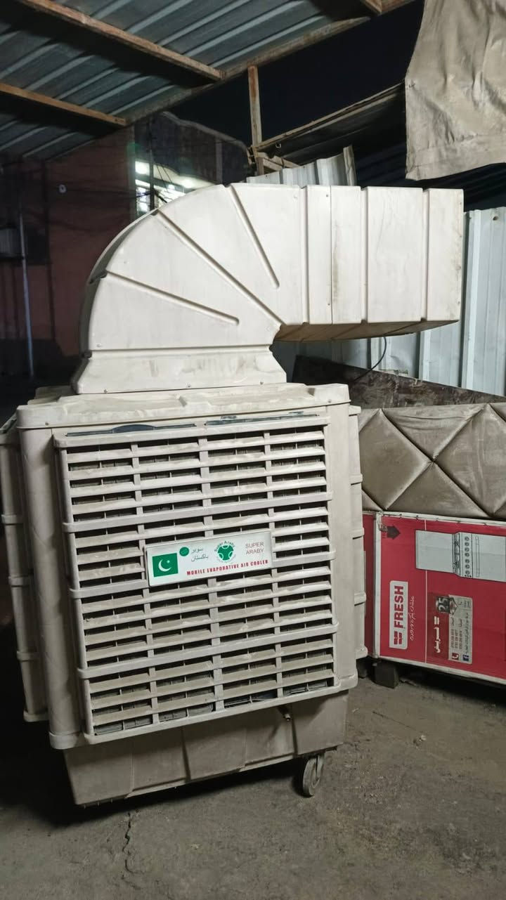 السلام عليكم
للبيع مستعجل 
مكاني شعب سوك شلال 
*********** واتساب 
مبرده ب٥٥٠ 
ميز ب١٥٠
