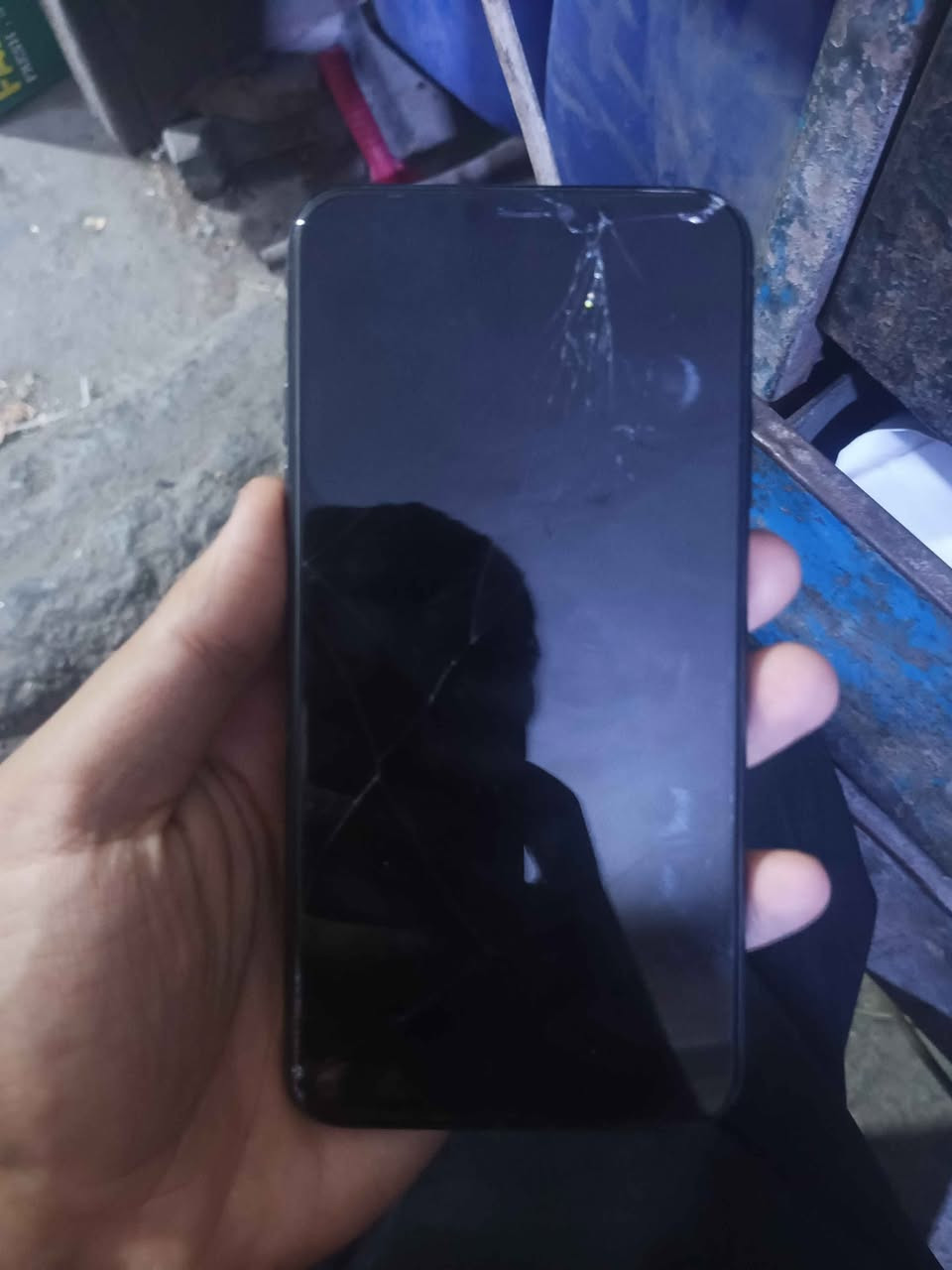 11برو ماكس ذاكره 256 مبدل شاشه فقط بطاريه ٩٠ معلايه بس خوش صرف بيها  لمس طبيعي مبي اي شي بي توصيل للجميع عراق 🚙🚙🚙   ***********  شوفه  زين كلشي مبي جهاز  طبيعي كامرات ✅ اتصال ✅ صوت ✅  سيمكارت ✅مكان بغداد  حريه بغداد, العراق
