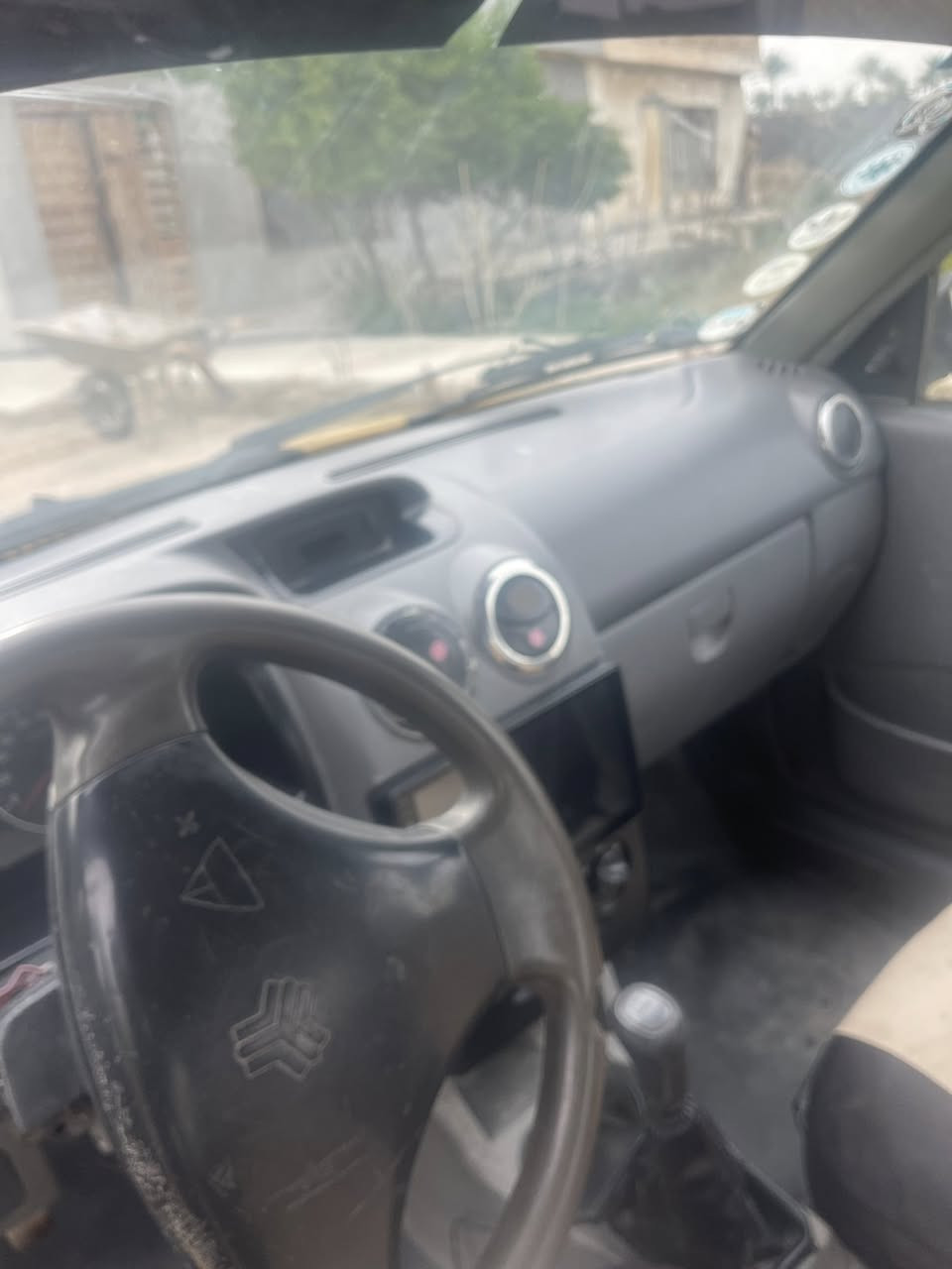 سايبه موديل 12 بغداد نظيفه السعر 18ورقه وبيه مجال العنوان ابوغريب  الاتصال *********** بيه وات ساب
