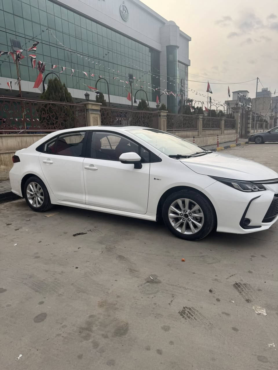 كورلا هايبرد شكل الخليجي 2025
ماشية 9 الاف كيلو
رقم بغداد باسمي تحويل فوري 
مكفوله 
سعر 156 مجال بسيط جداً 
عنوان السياره بغداد
***********
***********
