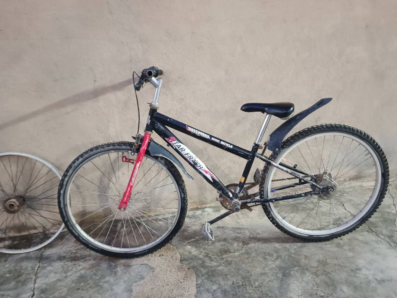 للبيع باسكل باله ياباني اصلي مكفول كفاله عامه
***********
