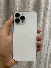 للبيع ايفون ١٣ برو ماكس ذاكره ٢٥٦ بطارية ٨٨ شرط بلادي تك سيم نموج m ام...