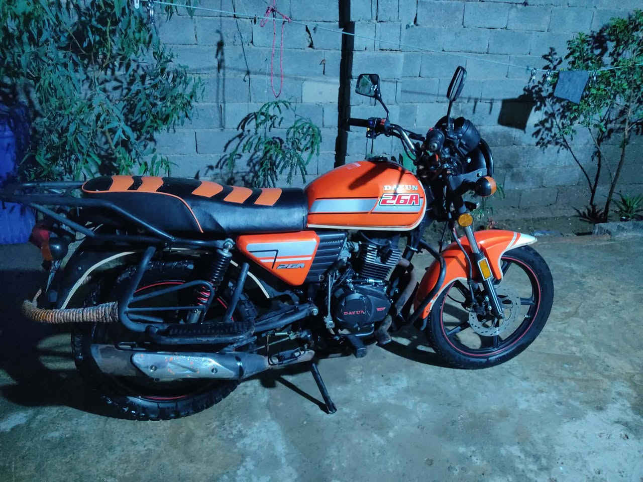 دايوان موديل 22 أوراق سكنر// السعر 1100 // العنوان كوت الدجيلي//***********
