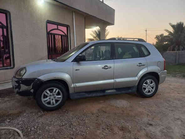 توسان رصاصي موديل ٢٠٠٧ بيهه صبغ جاملغ أمامي وجاملغ خلفي جهة السائق
السعر ١٠٠ وبيهه مجال للطيبين المكان بغداد الشعله منطقة ابراهيم ابن علي الهادي ***********
